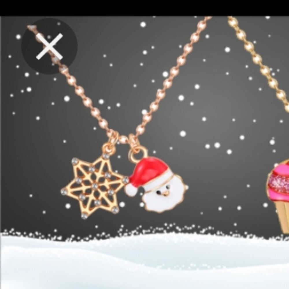 NWT Mouttop Christmas Necklace
